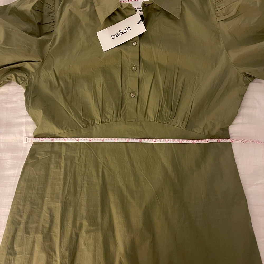 Ba&sh Dress Size 2/Med
Taille 2 - Picture 7 of 10